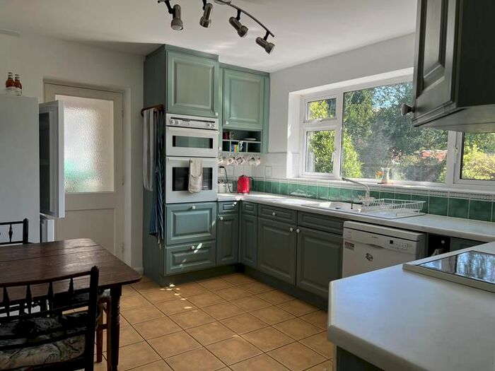 4 Bedroom Detached House For Sale In Abbots Court Drive, Tewkesbury, Gloucestershire, GL20