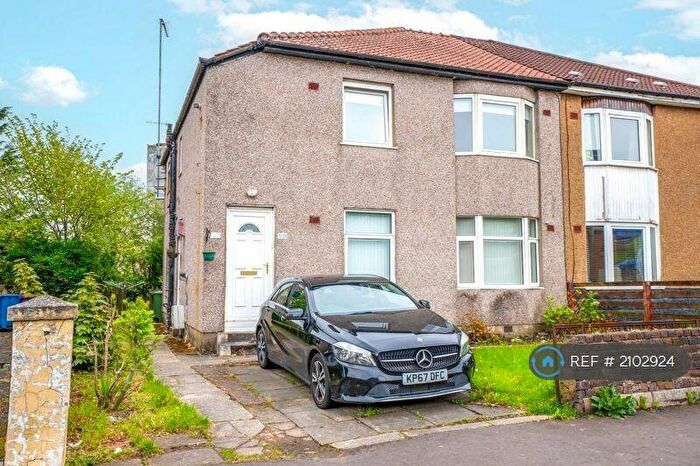 3 Bedroom Flat To Rent In Castlemilk Road, Glasgow, G44