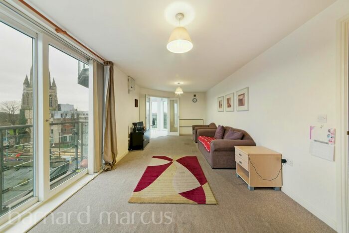 2 Bedroom Flat To Rent In Bedfont Lane, Feltham, TW13