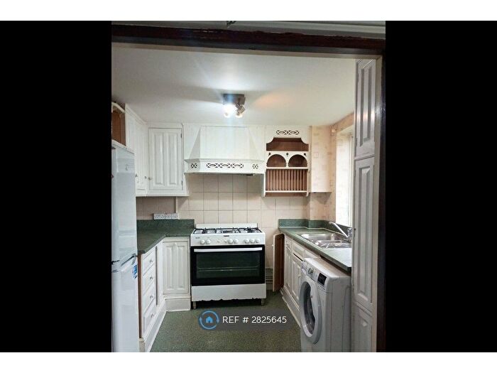 2 Bedroom Flat To Rent In Church Road, Northolt, UB5