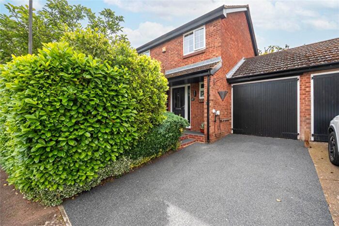 4 Bedroom Detached House For Sale In Greenway, Newton Longville, Buckinghamshire, MK17