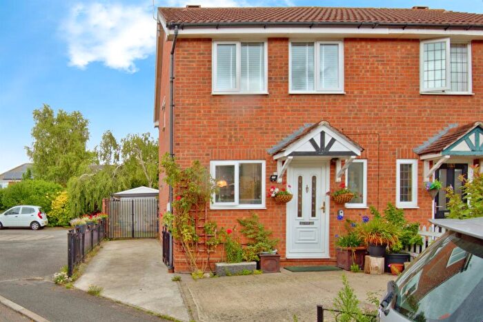 2 Bedroom Semi-Detached House For Sale In Ranger Walk, Colchester, CO2