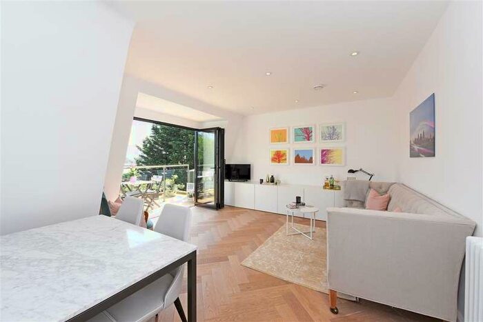 1 Bedroom Apartment To Rent In Home Park Road, Wimbledon Park, SW19