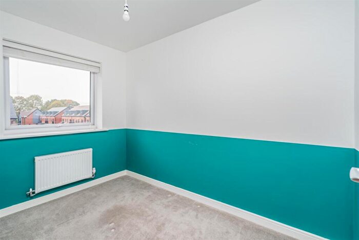2 Bedroom Apartment To Rent In Shepherds Green Road, Shirley, B90
