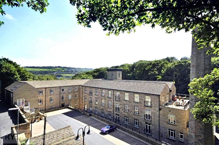 1 Bedroom Apartment To Rent In Brook Lane, Golcar, Huddersfield, West Yorkshire, HD7