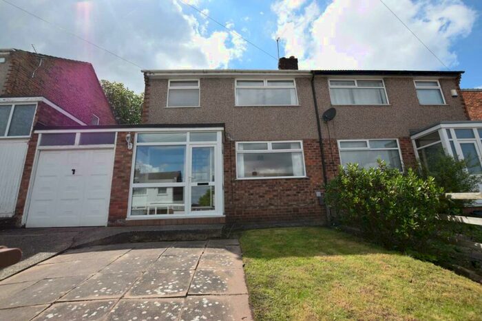 3 Bedroom Semi-Detached House To Rent In Dudley Close, Oxton, CH43