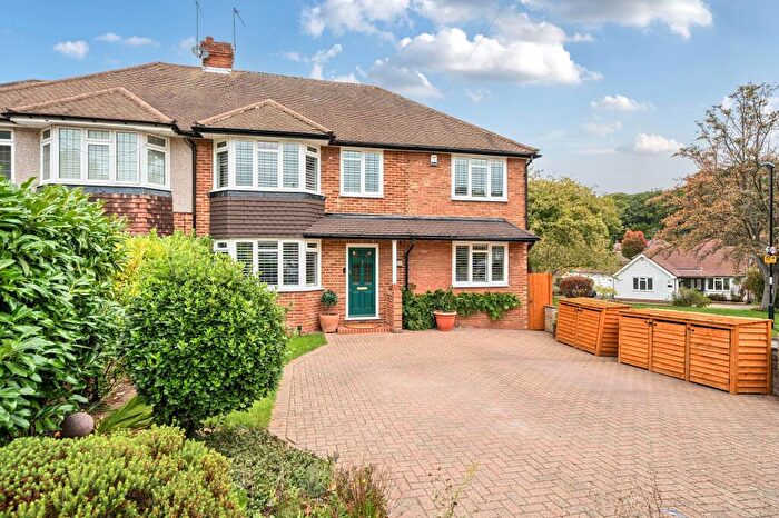 4 Bedroom Semi-Detached House For Sale In Croham Valley Road, South Croydon, CR2