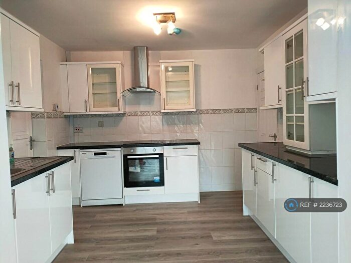 4 Bedroom Bungalow To Rent In Crescent Drive South, Brighton, BN2