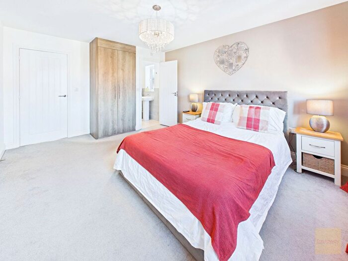 4 Bedroom Detached House For Sale In Boyfield Crescent, Stamford, PE9