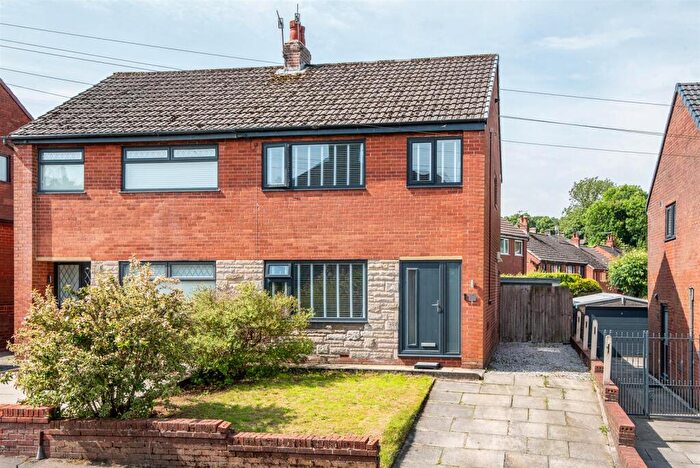 3 Bedroom Semi Detached House For Sale In Waterfield Avenue, Darwen, BB3