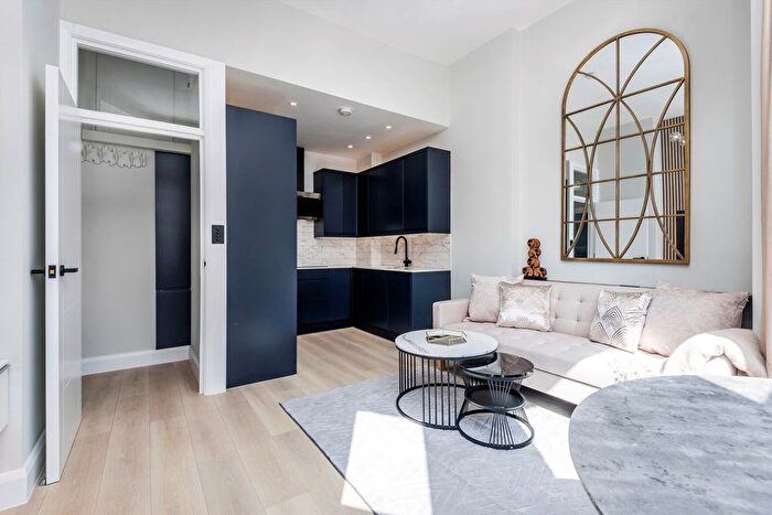 1 Bedroom Flat To Rent In Nevern Place, London, SW5