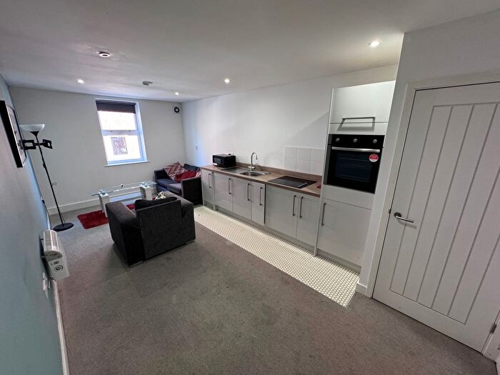 2 Bedroom Flat To Rent In Arden Street, Stratford-Upon-Avon, CV37