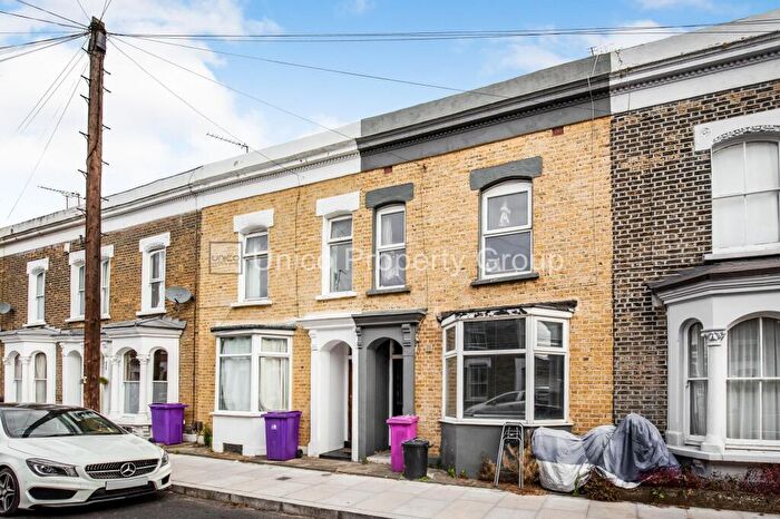 4 Bedroom Terraced House To Rent In Ropery Street, London, E3