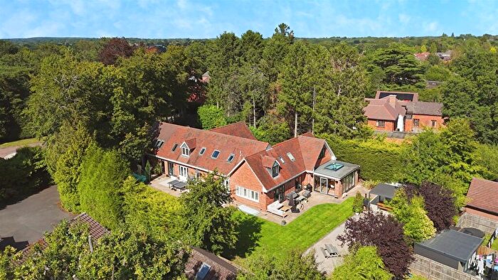 6 Bedroom Detached House For Sale In Kelsey Lane, Balsall Common, Coventry, CV7