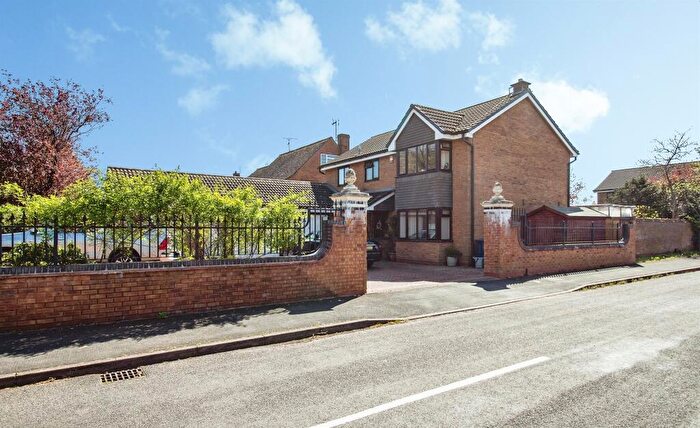 4 Bedroom Detached House For Sale In Pulteney Drive, Stafford, ST16