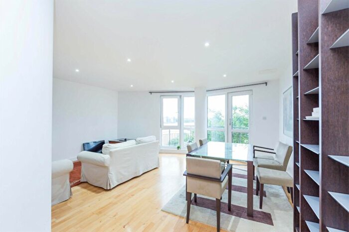 2 Bedroom Apartment To Rent In Arnhem Place, London, London, E14