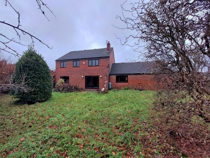 4 Bedroom Detached House To Rent In Macclesfield, Cheshire, SK10