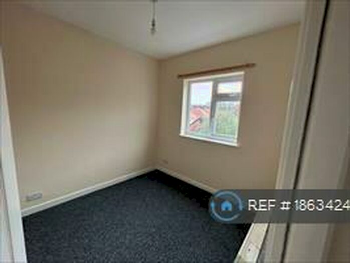 1 Bedroom Flat To Rent In Hiraddug, Dyserth, LL18