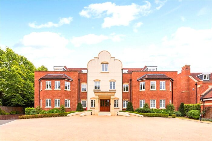 4 Bedroom Apartment For Sale In Laggan House, Lady Margaret Road, Sunningdale, Berkshire, SL5
