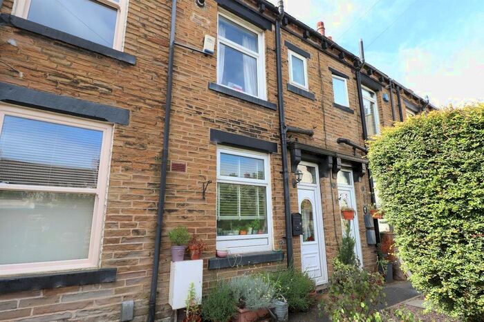 3 Bedroom Terraced House To Rent In Roker Lane, Pudsey, West Yorkshire, LS28