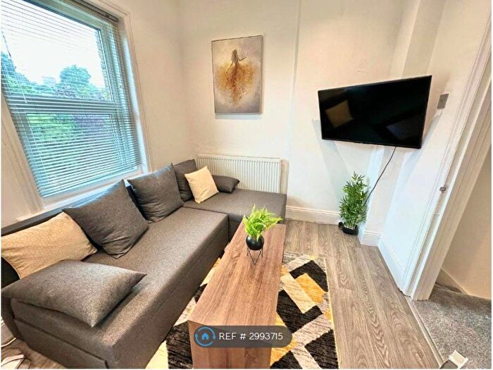 2 Bedroom Flat To Rent In Frances Road, Bournemouth, BH1