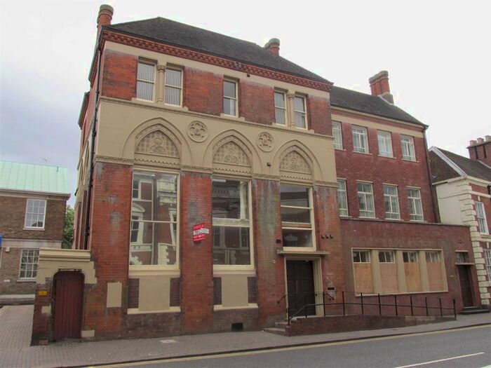 1 Bedroom Flat To Rent In Wolverhampton Street, Dudley, DY1