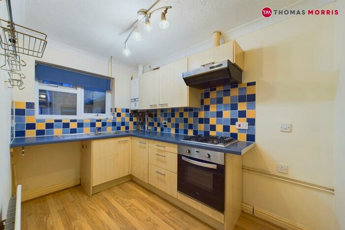 1 Bedroom Bungalow To Rent In Robbs Walk, St. Ives, Cambridgeshire, PE27