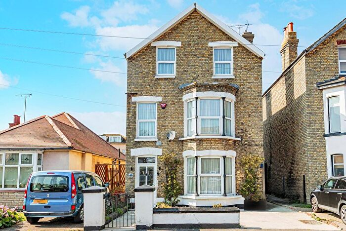 7 Bedroom Detached House For Sale In Osborne Road, Broadstairs, CT10