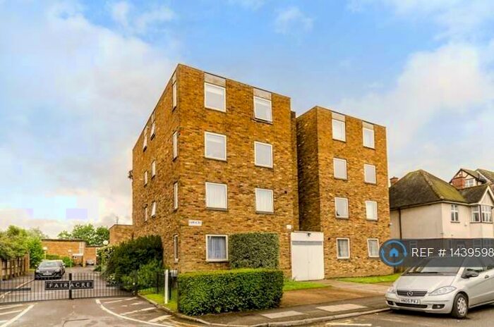 2 Bedroom Flat To Rent In Acacia Grove, New Malden, KT3