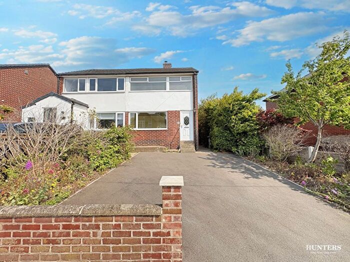 3 Bedroom Semi-Detached House For Sale In Glebe Gate, Thornhill, Dewsbury, WF12