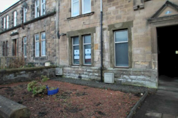 2 Bedroom Flat To Rent In Dalry Road, Kilwinning, KA13