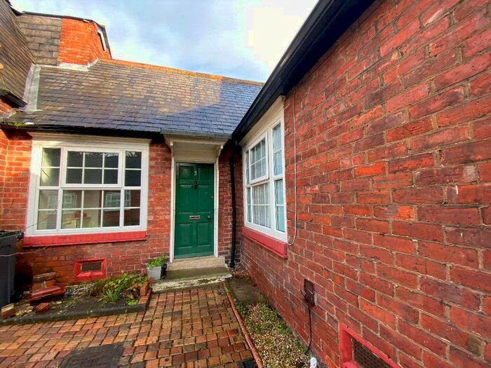 1 Bedroom Cottage To Rent In Peases Cottages, South Terrace, Darlington, DL1