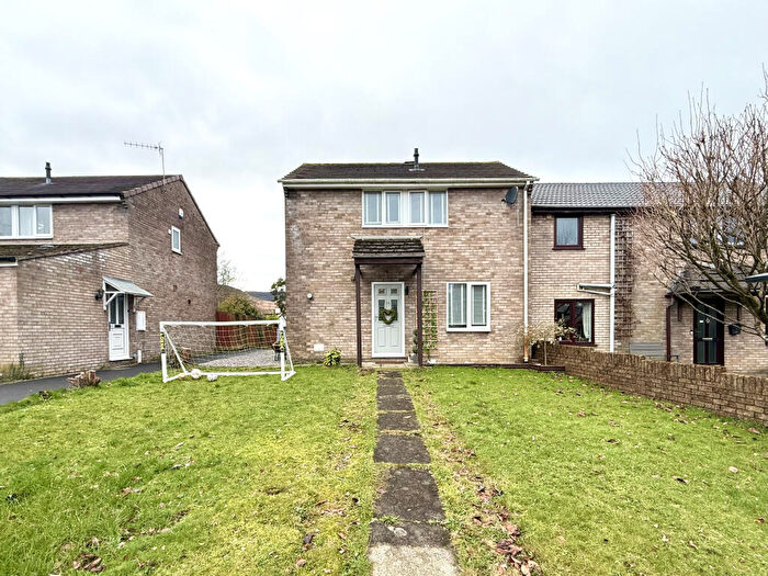 3 Bedroom Detached House For Sale In Meadow Close, Hirwaun, Aberdare, CF44