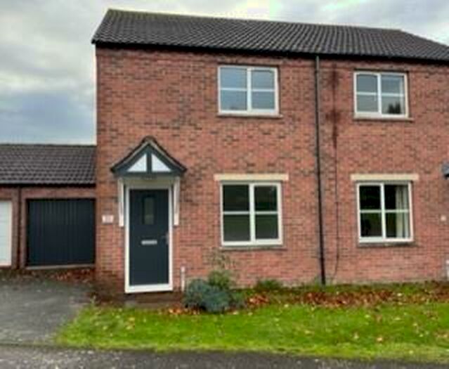 2 Bedroom Semi-Detached House To Rent In Leominster, Here & Worcs, HR6