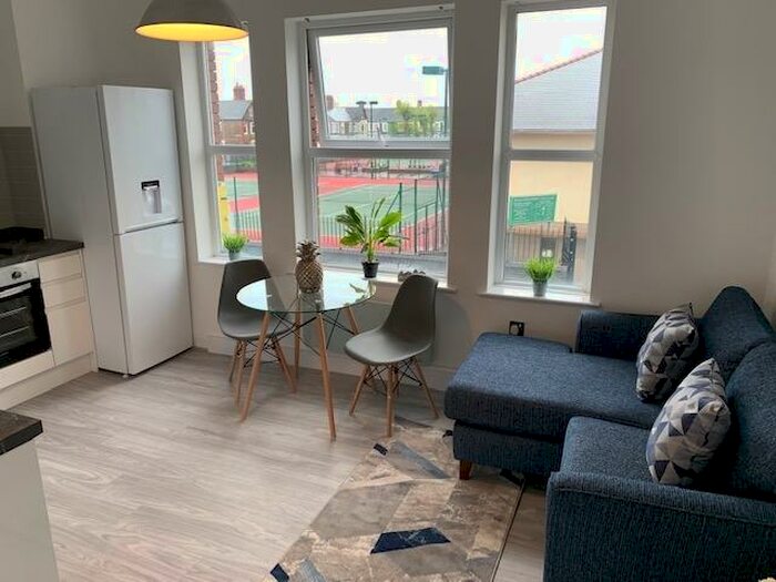 2 Bedroom Flat To Rent In Keppoch Street, Cardiff, CF24