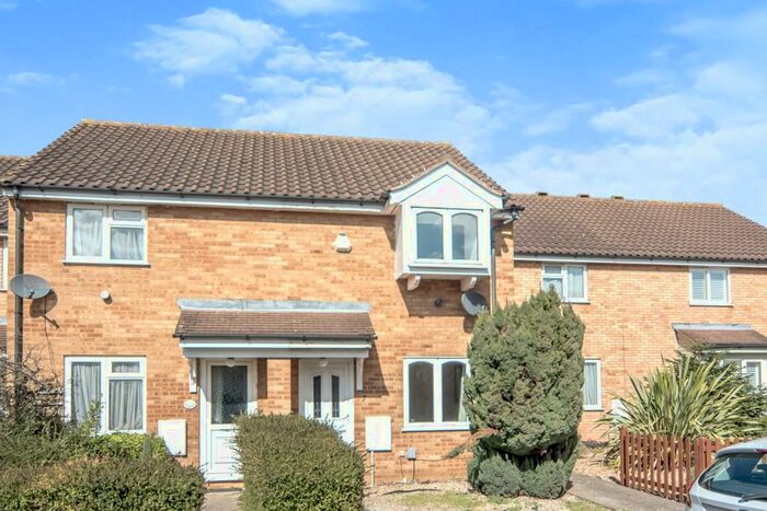 2 Bedroom Terraced House To Rent In Lichfield, Biggleswade, SG18