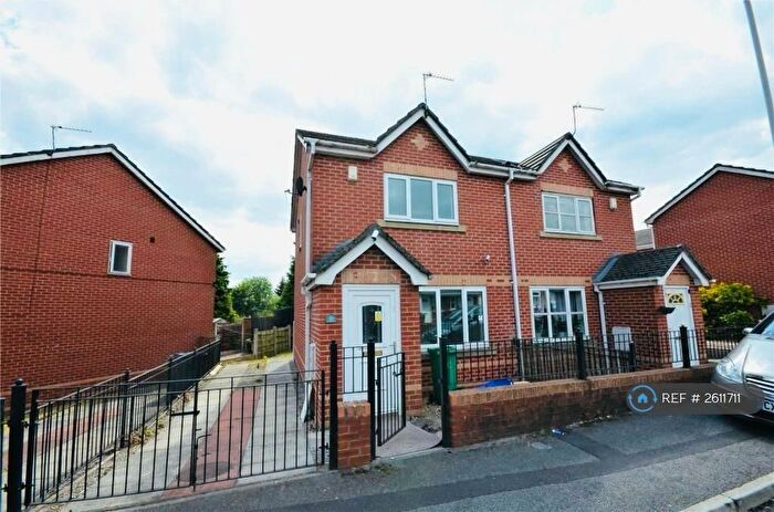 2 Bedroom Semi-Detached House To Rent In Venture Scout Way, Manchester, M8
