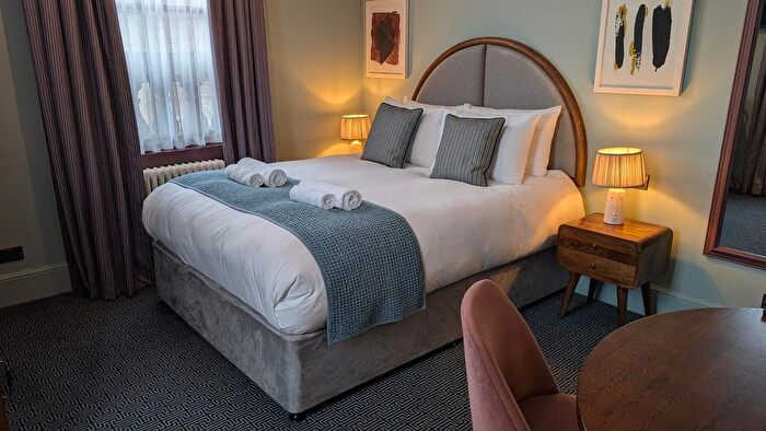 1 Bedroom Flat To Rent In City Centre, BA1