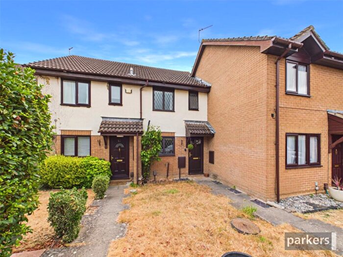 2 Bedroom Terraced House To Rent In Barclay Road, Calcot, Reading, Berkshire, RG31