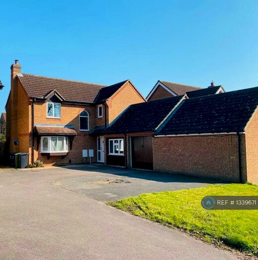 4 Bedroom Detached House To Rent In Sapley Road, Cambridgeshire, PE29