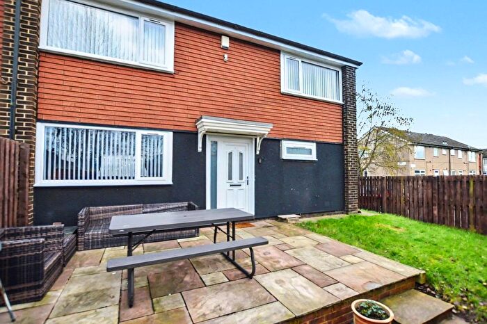 4 Bedroom End Terrace House For Sale In Sherburn Road North, Leeds, West Yorkshire, LS14