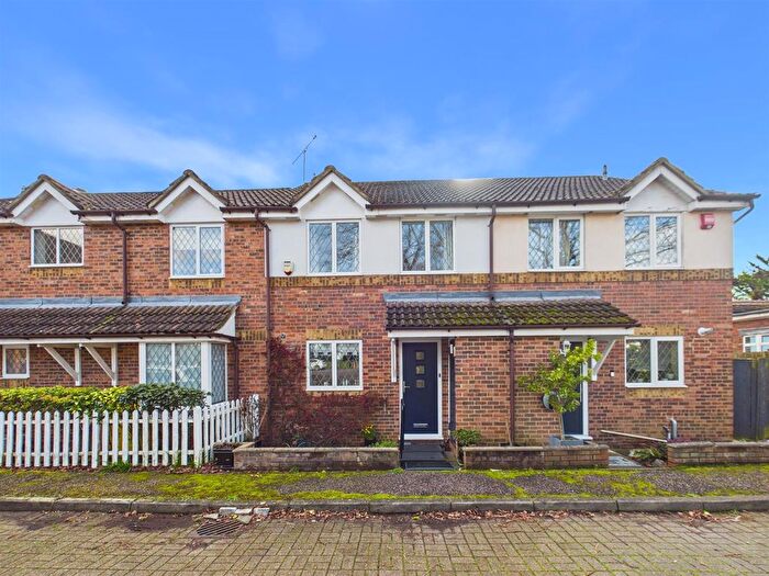 3 Bedroom Terraced House For Sale In Columbia Avenue, Ruislip, HA4