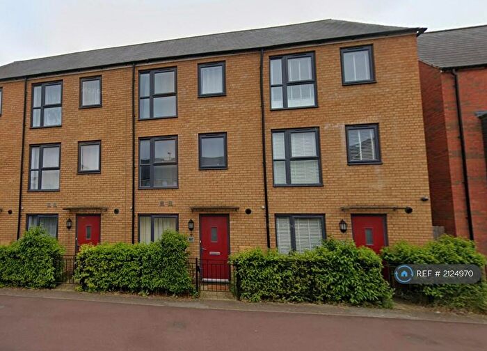 4 Bedroom Terraced House To Rent In Countess Way, Milton Keynes, MK10