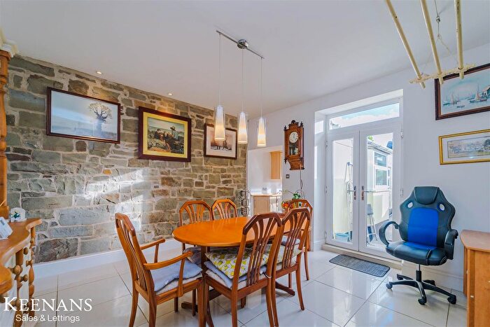 2 Bedroom Terraced House To Rent In Burnley Road, Loveclough, Rossendale, BB4