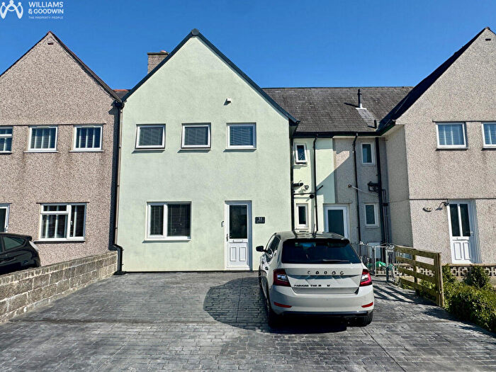 3 Bedroom Terraced House For Sale In Ffordd Jasper, Holyhead, Anglesey, LL65