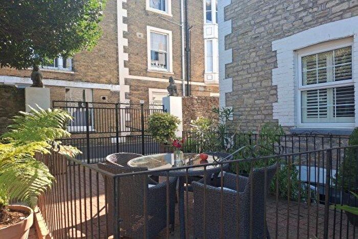 2 Bedroom Flat To Rent In Nelson Street, Ryde, PO33