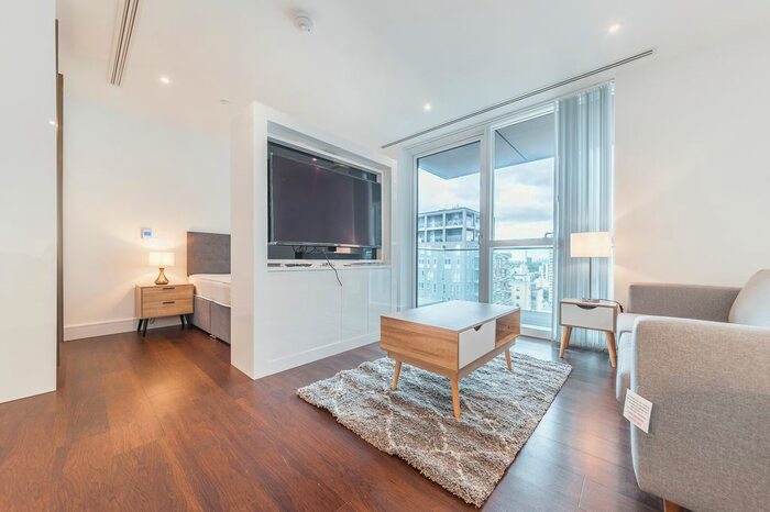 Studio To Rent In Maine Tower, Harbour Way, Canary Wharf, London, E14