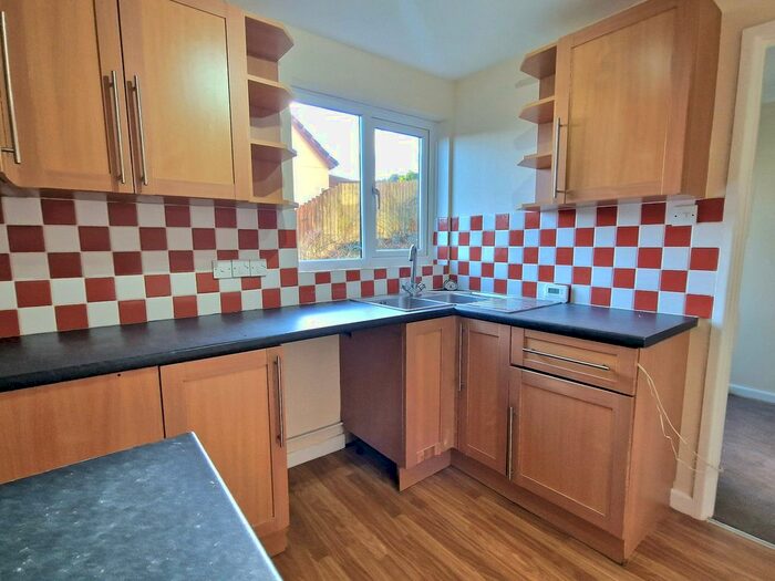 3 Bedroom Terraced House For Sale In Heron Way, Torquay, TQ2