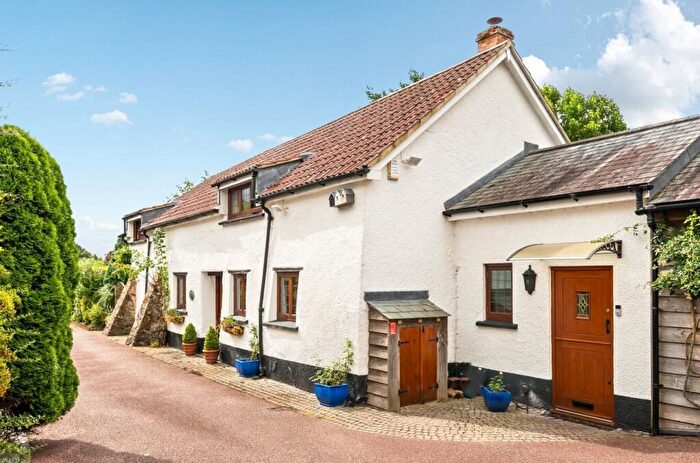 4 Bedroom Detached House For Sale In Jaycroft, Willand, Cullompton, Devon, EX15