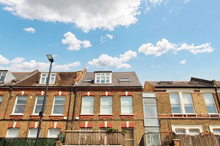 2 Bedroom Flat To Rent In Fortess Road, (), Tuffnell Park, NW5